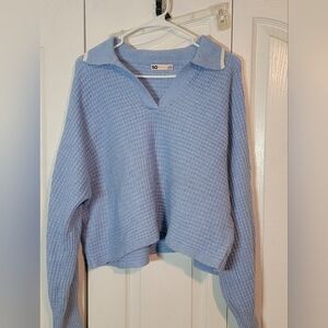 SO Women's Soft Blue V-Neck Sweater Cropped